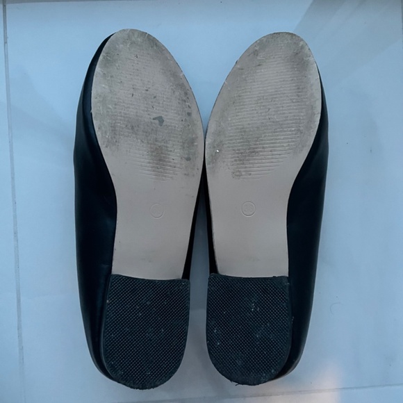 Steve Madden Black Loafers with Gold Hardware - Picture 2 of 2